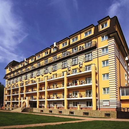 Royal Hotels And Spa Resorts Promenad Truskavets Exterior foto